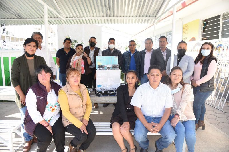 Entrega Ayuntamiento de Tlaxcala equipo de videovigilancia a Primaria “Vicente Xicohténcatl”